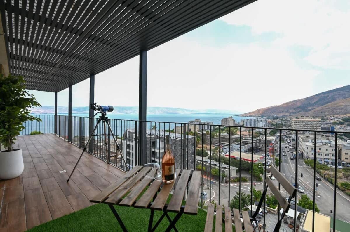 L.T.D- My View. 2 Bedroom Apartment By The Lake. Tiberias Exterior photo